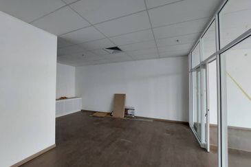 Menara EcoWorld (The Stride Strata Office @ BBCC)