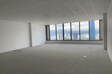 Menara EcoWorld (The Stride Strata Office @ BBCC)