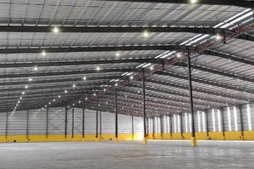 West Port, Pulau Indah