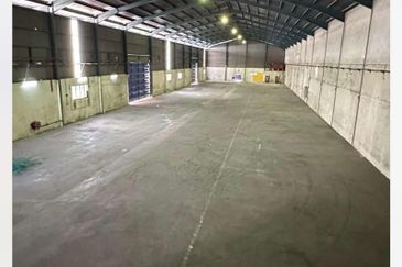 West Port, Pulau Indah