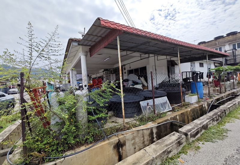 END LOT SINGLE STOREY TERES LORONG SERI SETALI KUANTAN