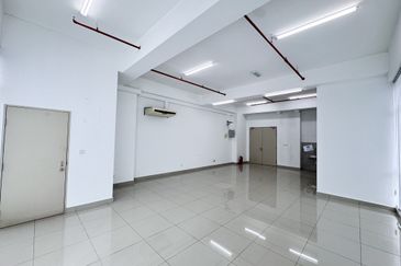 Centum @ Oasis Corporate Park