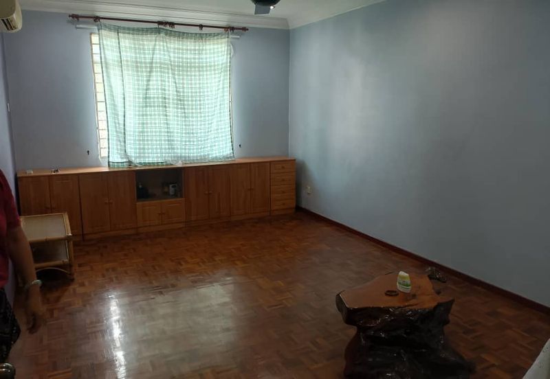 For RENT ~ Bukit Rimau/KOTA KEMUNING Semi furnished 2sty link Hse 