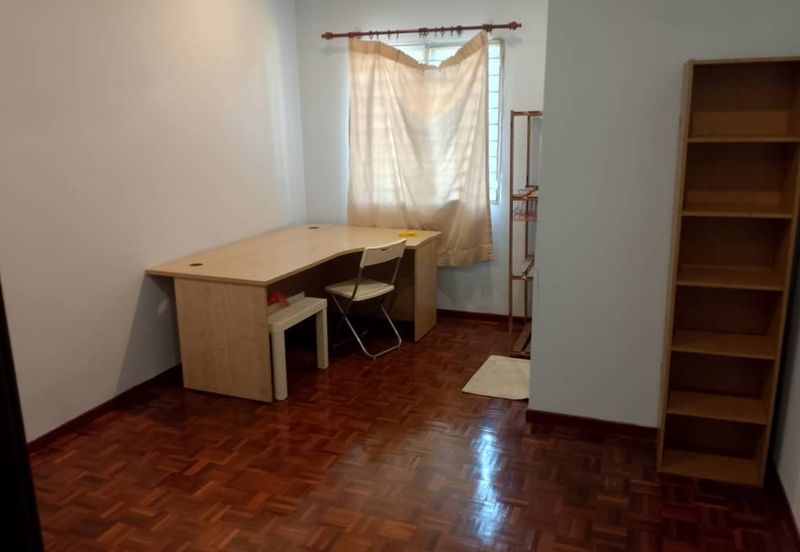 For RENT ~ Bukit Rimau/KOTA KEMUNING Semi furnished 2sty link Hse 