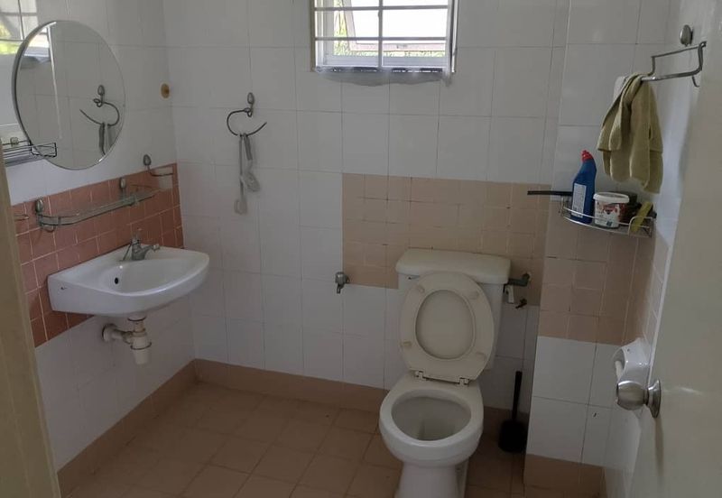 For RENT ~ Bukit Rimau/KOTA KEMUNING Semi furnished 2sty link Hse 