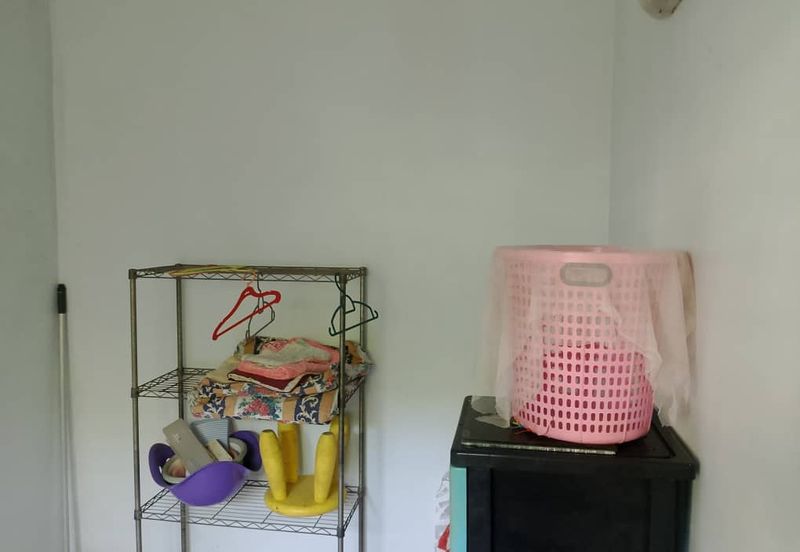 For RENT ~ Bukit Rimau/KOTA KEMUNING Semi furnished 2sty link Hse 