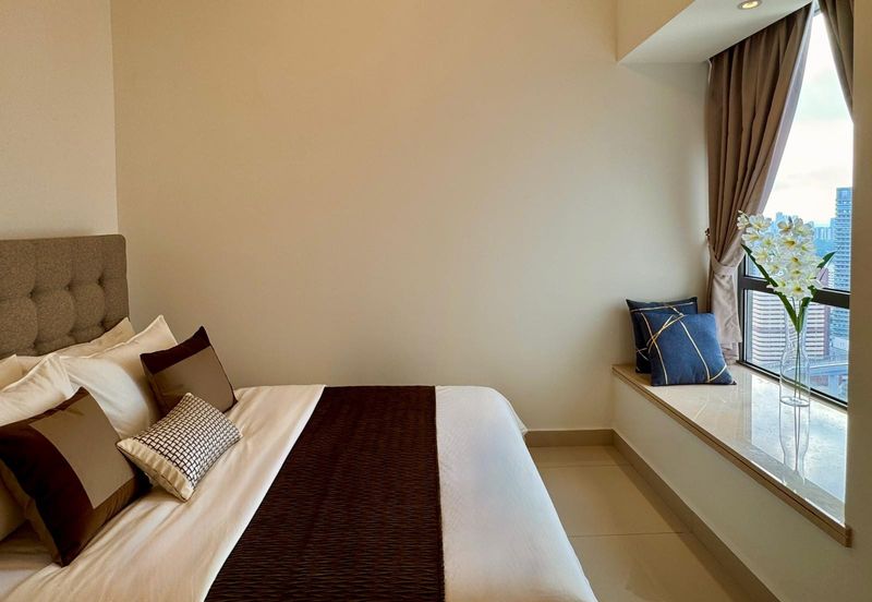 R&F Princess Cove Phase 1 for Sale - Dual Key Unit Luxuriously Renovated & Fully Furnished