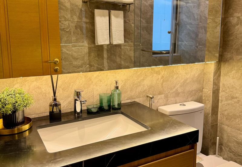 R&F Princess Cove Phase 1 for Sale - Dual Key Unit Luxuriously Renovated & Fully Furnished