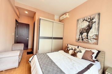 Baypoint @ Country Garden Danga Bay