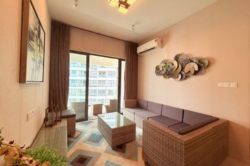 Baypoint @ Country Garden Danga Bay