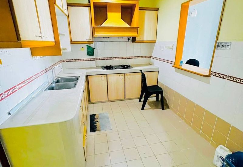 Kristal Heights Apartment