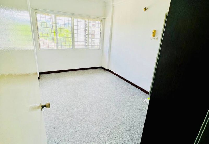 Kristal Heights Apartment