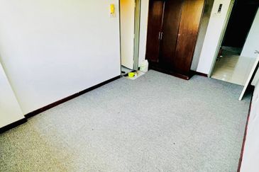 Kristal Heights Apartment