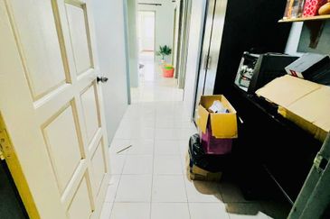 Kristal Heights Apartment