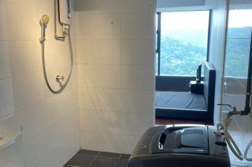 Halo Sunday @ Empire City