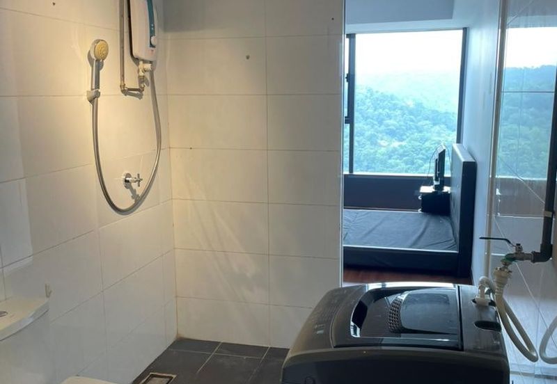 Halo Sunday @ Empire City