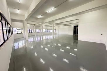 JALAN KILANG PETALING JAYA SELANGOR OFFICE SPACE LEVEL 4 2 TOILET FOR RENT