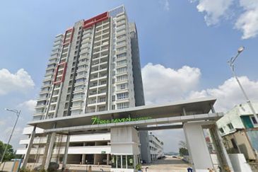 7 Tree Seven Residence