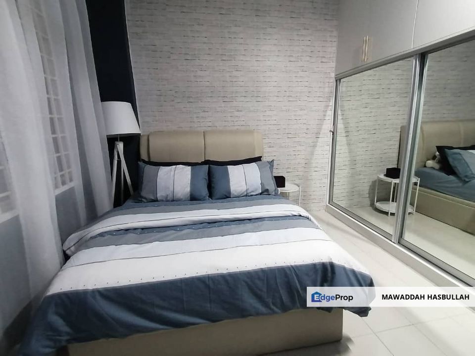 DESA PELANGI CONDOMINIUM KAJANG PARTIALLY FURNISHED FOR RENT, Selangor, Kajang