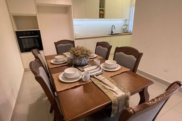 Crescent Park Townvilla