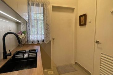 Crescent Park Townvilla