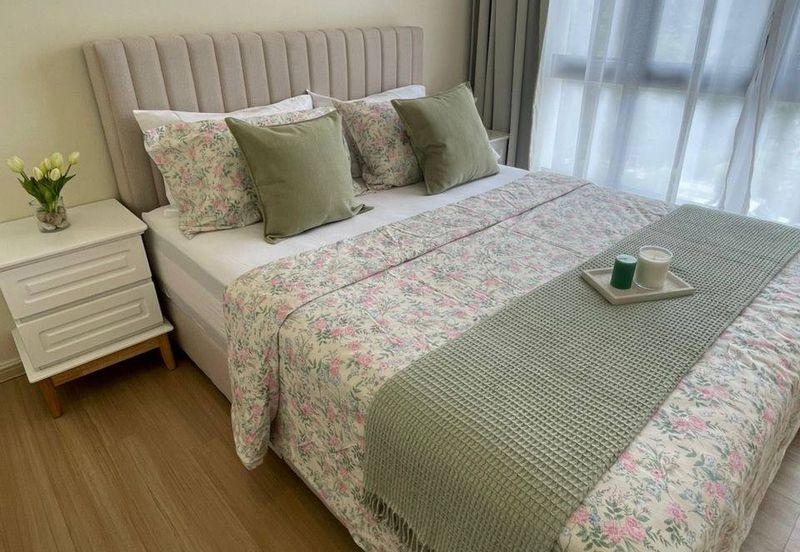 Crescent Park Townvilla