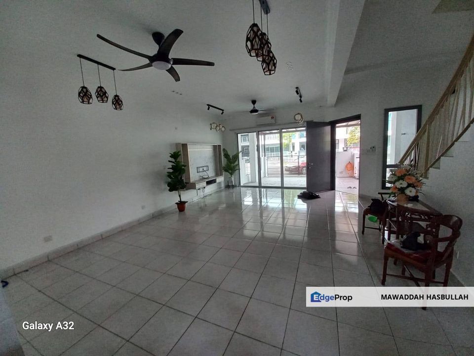 ANTARA GAPI SERENDAH WIDURI RESIDENCE 2 STOREY TERRACE PARTIALLY FURNISHED FOR RENT, Selangor, Serendah