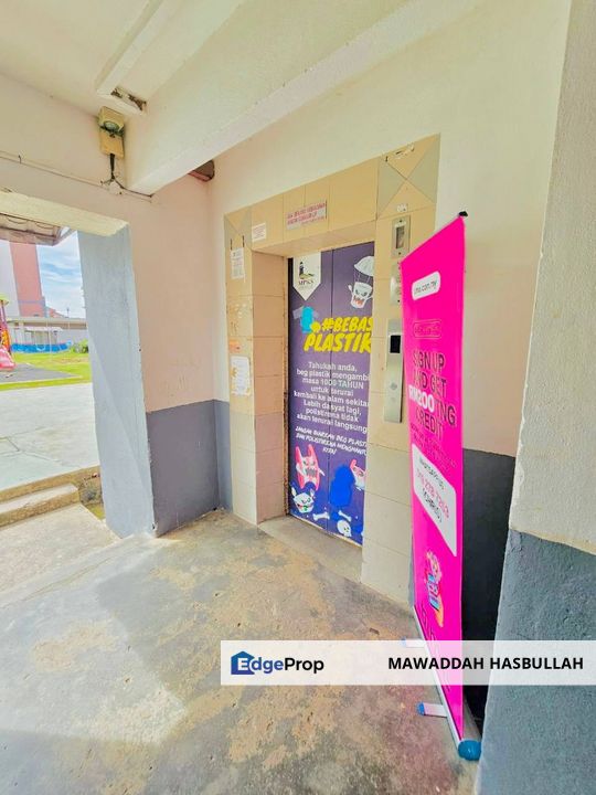 IRIS APARTMENT TAMAN SAUJANA UTAMA SUNGAI BULOH BELOW MARKET VALUE FOR SALE, Selangor, Sungai Buloh