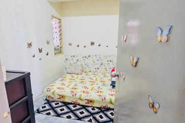 Iris Apartment, Taman Saujana Utama