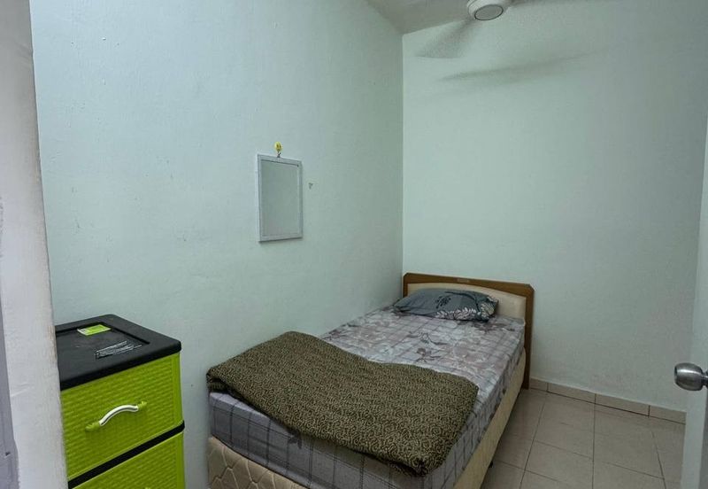 Residensi Bistaria, Ukay Bistari