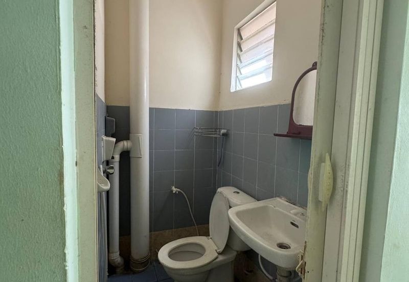 Residensi Bistaria, Ukay Bistari