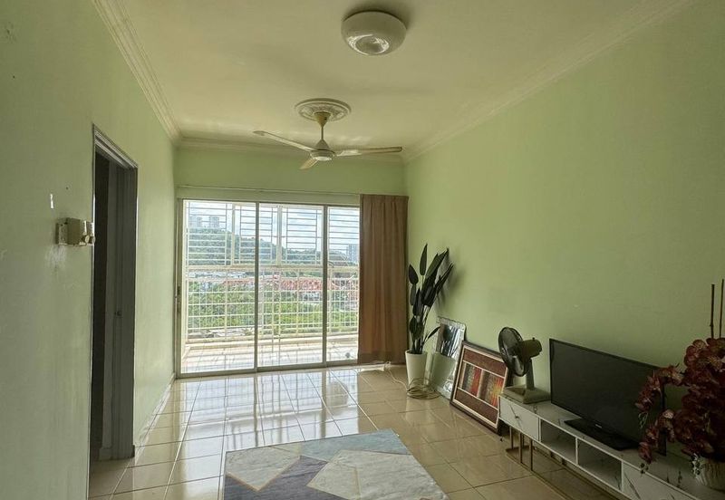 Residensi Bistaria, Ukay Bistari