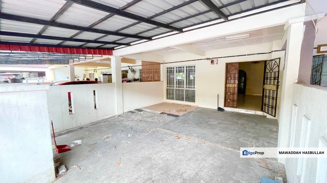 Taman Seri Pristana SP 3 Sungai Buloh Selangor 2Storey Hot Area, Selangor, Sungai Buloh