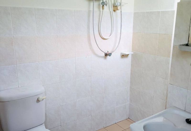 Pangsapuri Kristal (Crystal Tower), Taman Bukit Indah