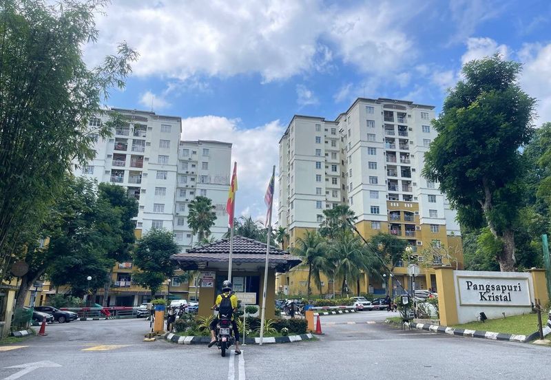 Pangsapuri Kristal (Crystal Tower), Taman Bukit Indah