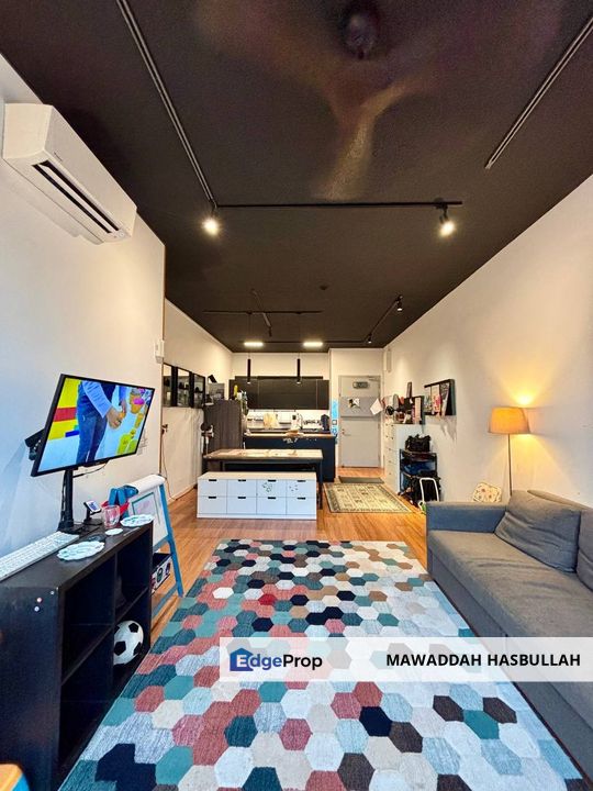 Rumbia @ Ari Permaisuri Cheras Condominium Fully Furnished Corner Lot For Sale, Kuala Lumpur, Cheras