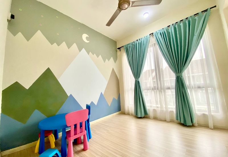 Crescent Park Townvilla