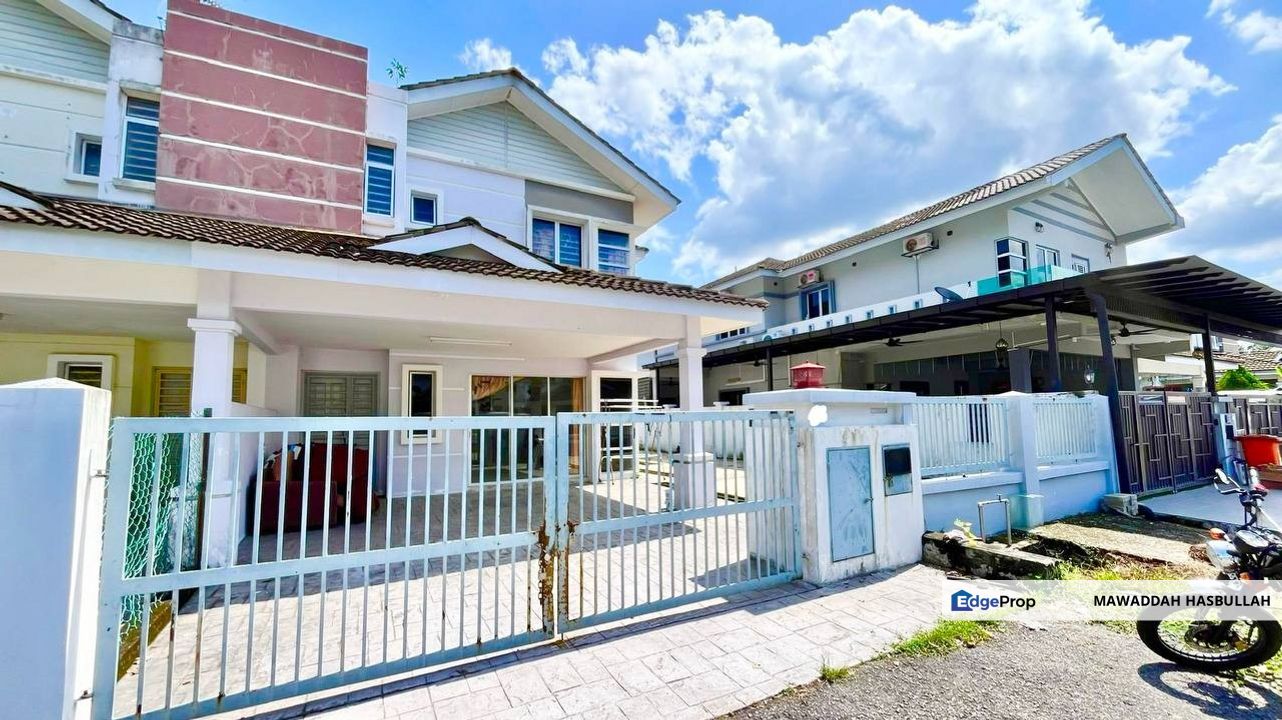 Taman Tasik Semenyih Selangor Semi D House Hot Area For Sale, Selangor, Semenyih