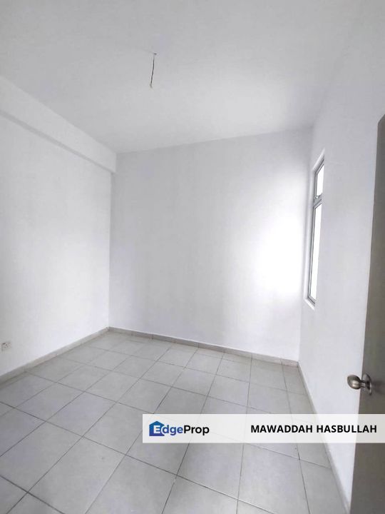 TAMAN SCIENTAX RAWANG 3 STOREY TERRACE HOUSE HOT AREA FOR RENT, Selangor, Rawang