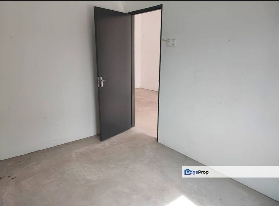 Kampung Razali Kuantan House Upper Floor For Rent, Pahang, Kuantan