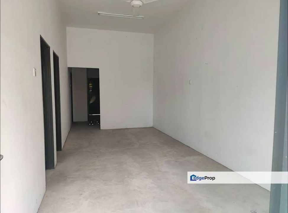 Kampung Razali Kuantan House Upper Floor For Rent, Pahang, Kuantan