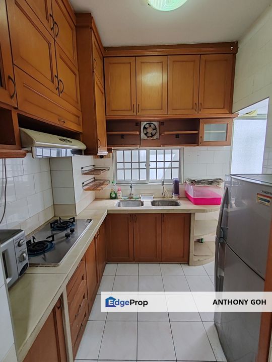 Gambier Heights Partially Furnished Corner Well Maintain Unit, Penang, Gelugor