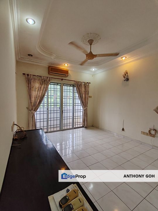 Gambier Heights Partially Furnished Corner Well Maintain Unit, Penang, Gelugor