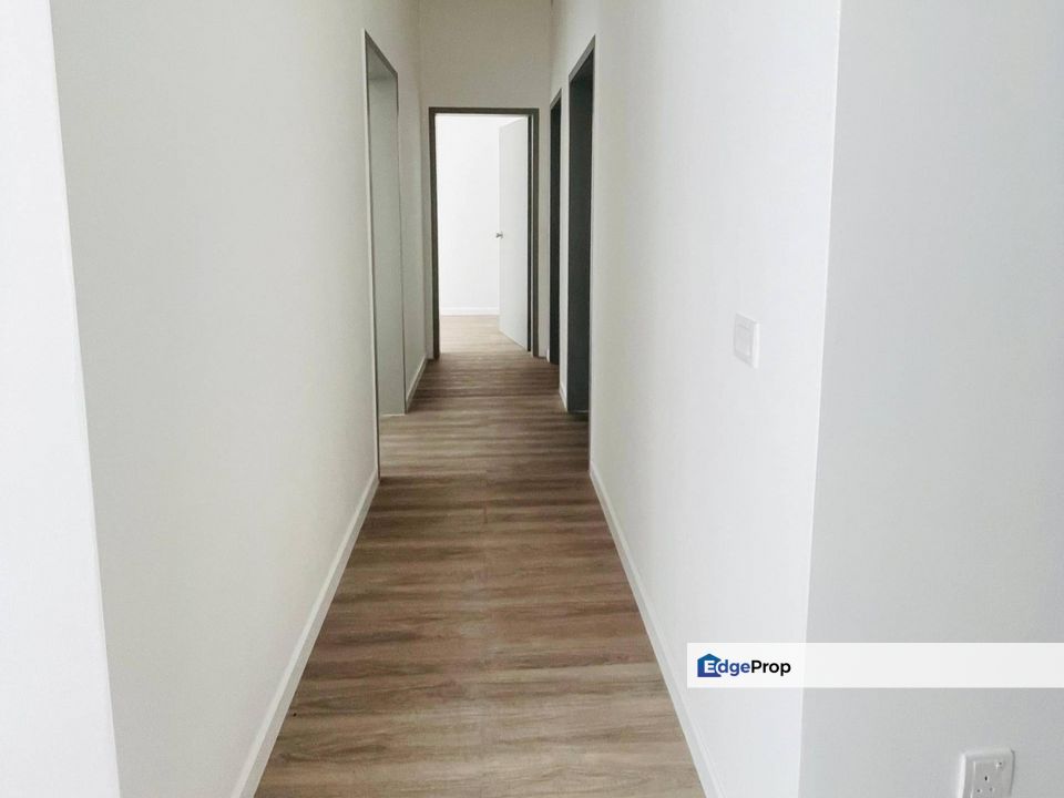  NEW Condo Lakefront Residence Cyberjaya Tower 6, Selangor, Cyberjaya