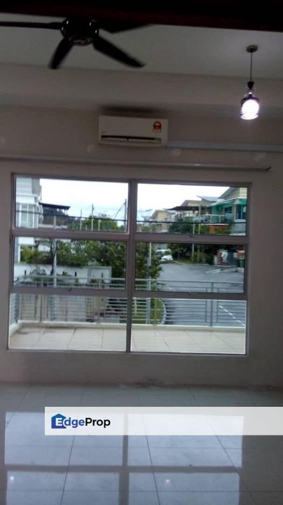 Partial Furnished Semi D Tiara Height Salak Tinggi, Selangor, Sepang