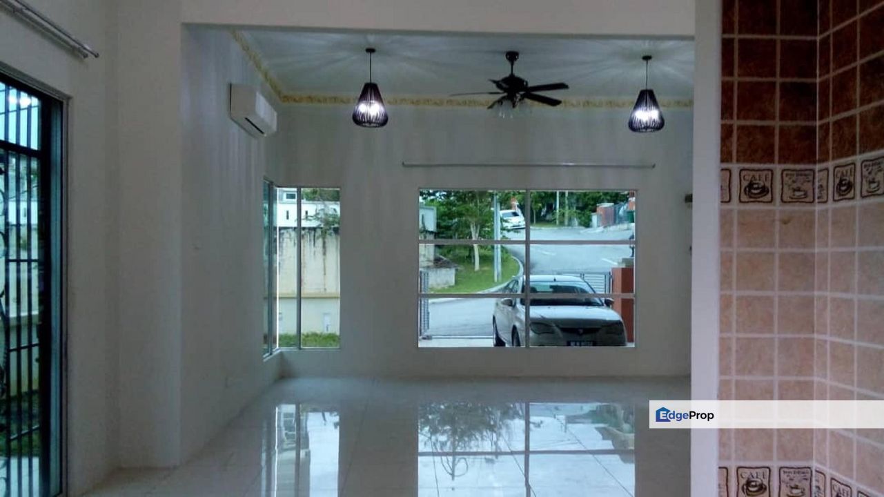 Partial Furnished Semi D Tiara Height Salak Tinggi, Selangor, Sepang