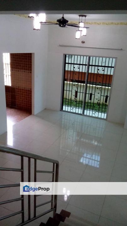 Partial Furnished Semi D Tiara Height Salak Tinggi, Selangor, Sepang