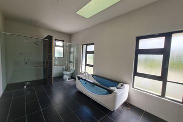 Cahaya SPK, Seksyen U9