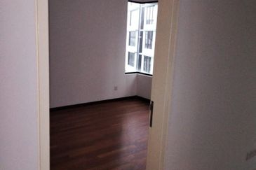 Renai Jelutong Residences