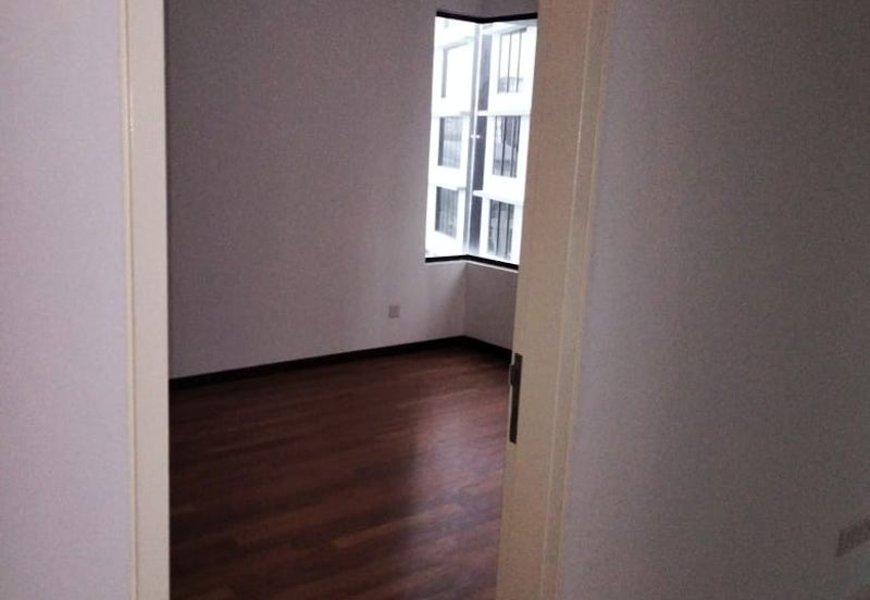 Renai Jelutong Residences